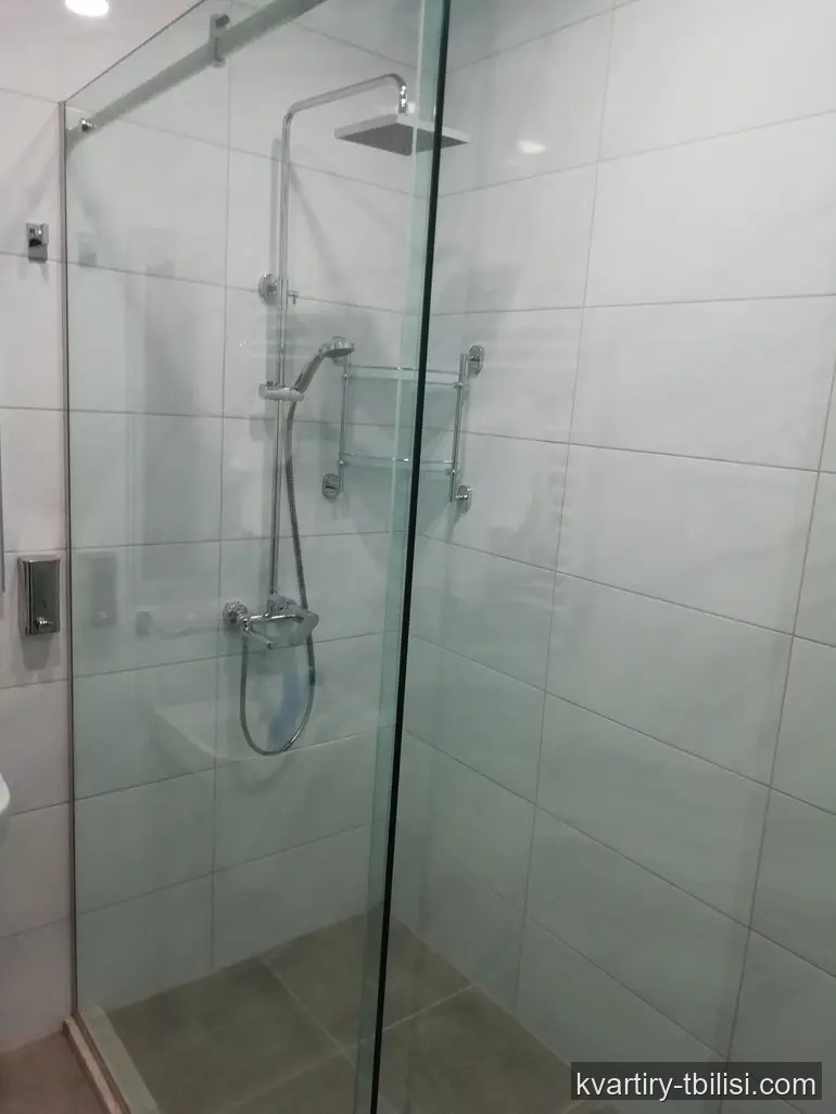 10-комнатный дом в Ортачале — 1 550 USD/мес | Tbilisi Homes
