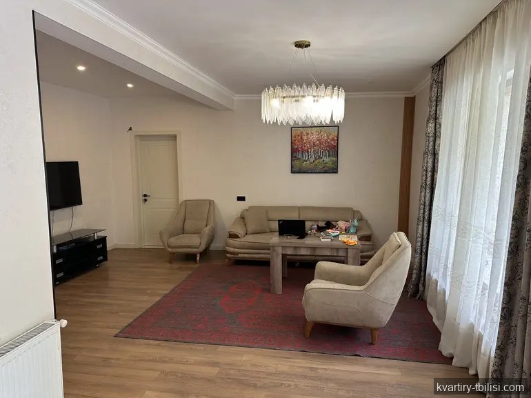 8-комнатный дом в Ортачале — 1 823 USD/мес | Tbilisi Homes