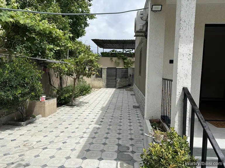 8-комнатный дом в Ортачале — 1 823 USD/мес | Tbilisi Homes