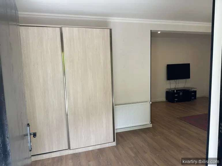 8-комнатный дом в Ортачале — 1 823 USD/мес | Tbilisi Homes