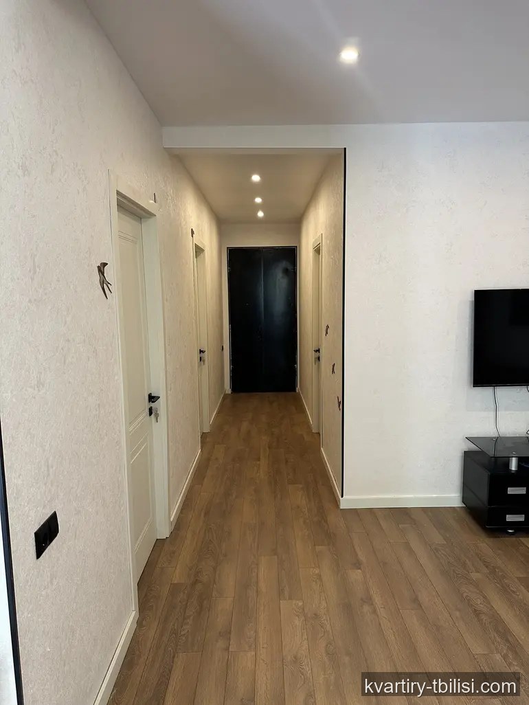8-комнатный дом в Ортачале — 1 823 USD/мес | Tbilisi Homes