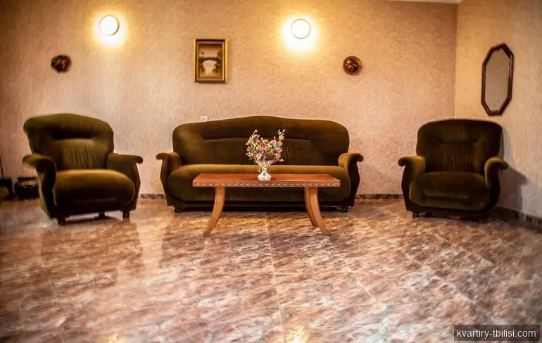 10-bedroom House for rent in Saburtalo, Tbilisi, 300 sqm — 1 800 USD/month | Tbilisi Homes
