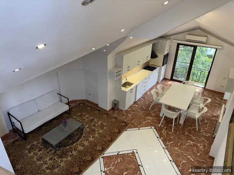 11-комнатный дом на Сабуртало — 6 500 USD/мес | Tbilisi Homes