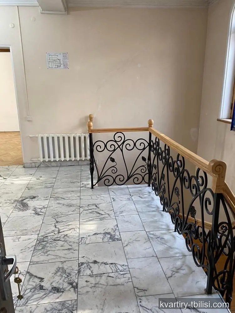 11-комнатный дом на Сабуртало — 4 000 USD/мес | Tbilisi Homes