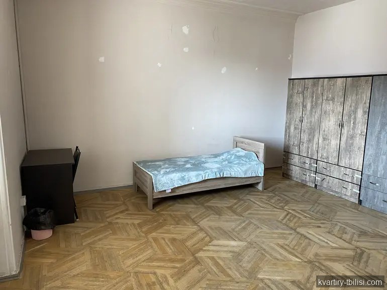 11-комнатный дом на Сабуртало — 4 000 USD/мес | Tbilisi Homes