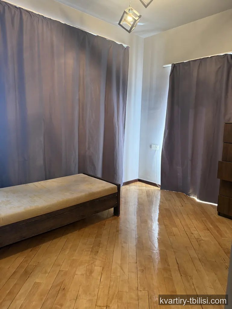 5-bedroom House for rent in Saburtalo, Tbilisi, 200 sqm — 1 500 USD/month | Tbilisi Homes