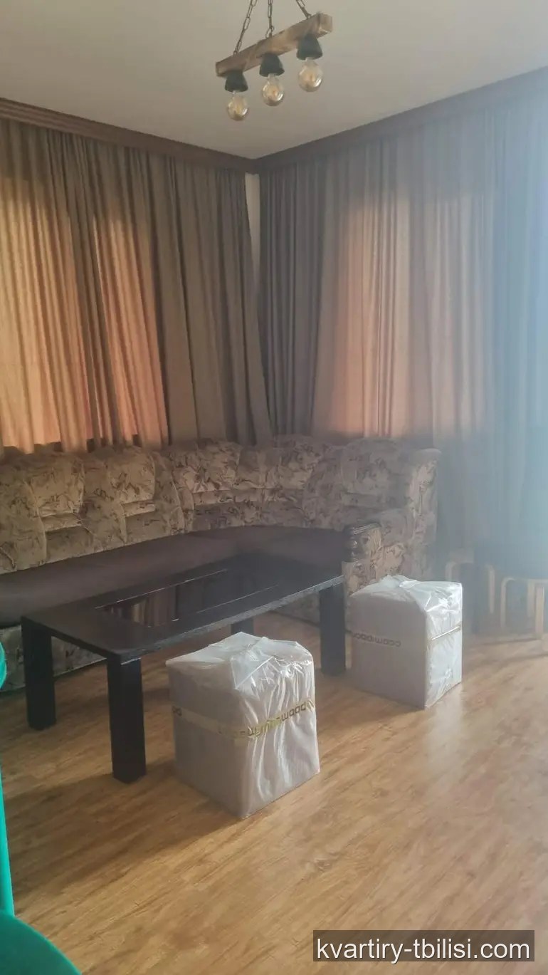 ქირავდება 3 ოთახიანი სახლი თბილისში, 64 მ² — 800 USD/თვეში | Tbilisi Homes