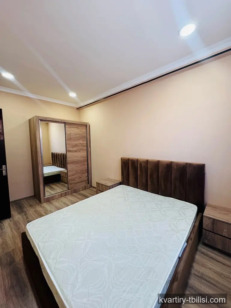 ქირავდება 5 ოთახიანი სახლი თბილისში, 136 მ² — 2 200 USD/თვეში | Tbilisi Homes