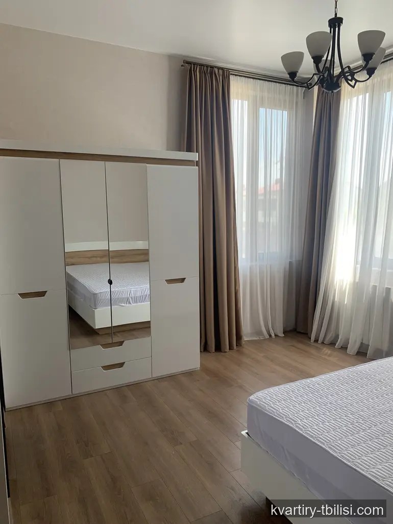 7-bedroom House for rent in Tbilisi, Tbilisi, 360 sqm — 2 000 USD/month | Tbilisi Homes