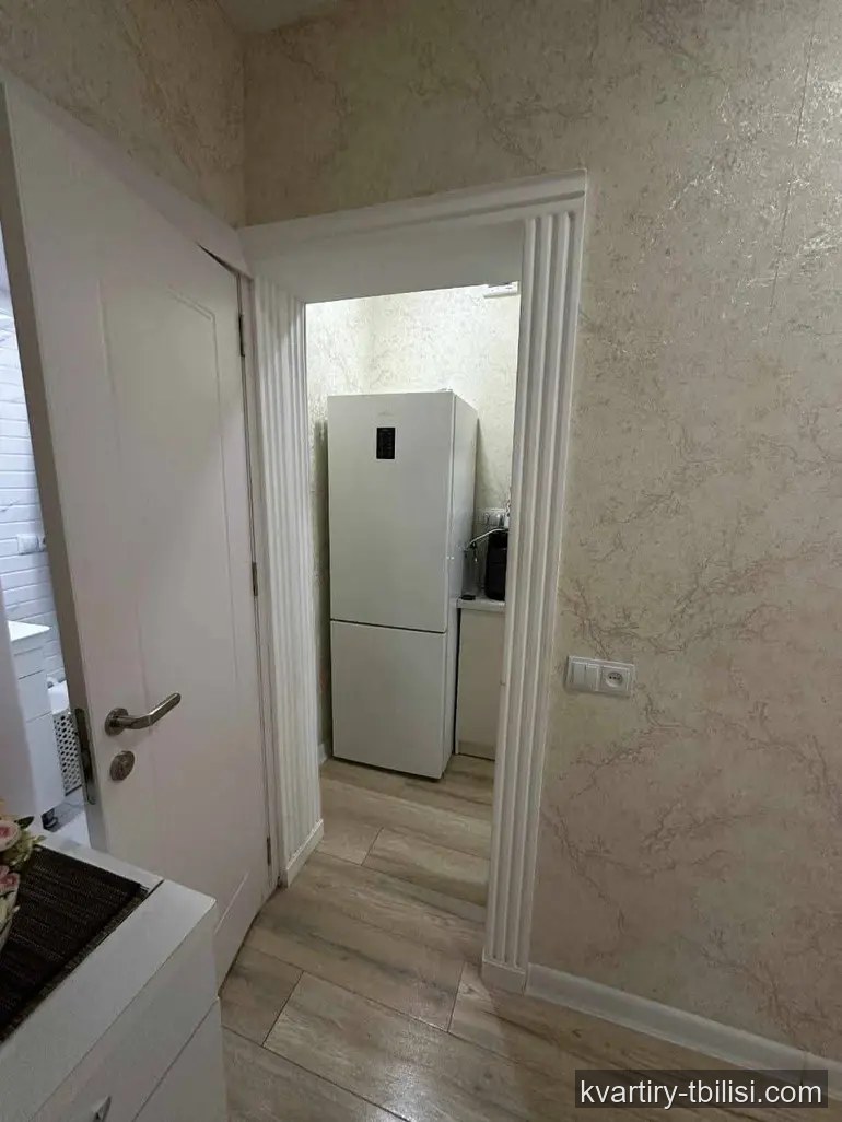 ქირავდება 1 ოთახიანი სახლი სოლოლაკში, 55 მ² — 600 USD/თვეში | Tbilisi Homes
