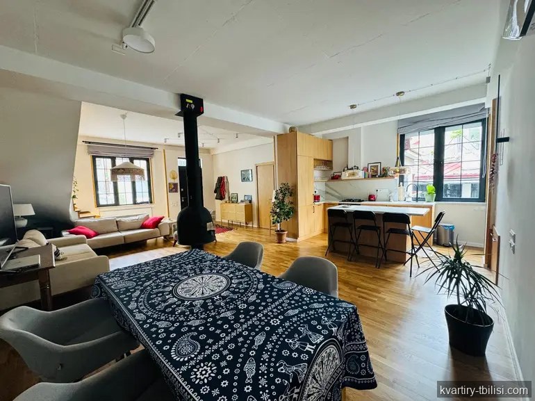 3-комнатный дом в Сололаки — 1 750 USD/мес | Tbilisi Homes
