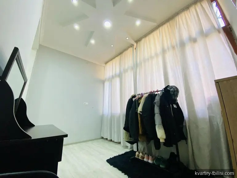 4-комнатный дом в Сванетском квартале — 800 USD/мес | Tbilisi Homes