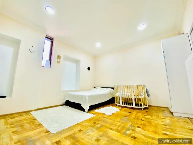4-комнатный дом в Сванетском квартале — 800 USD/мес | Tbilisi Homes
