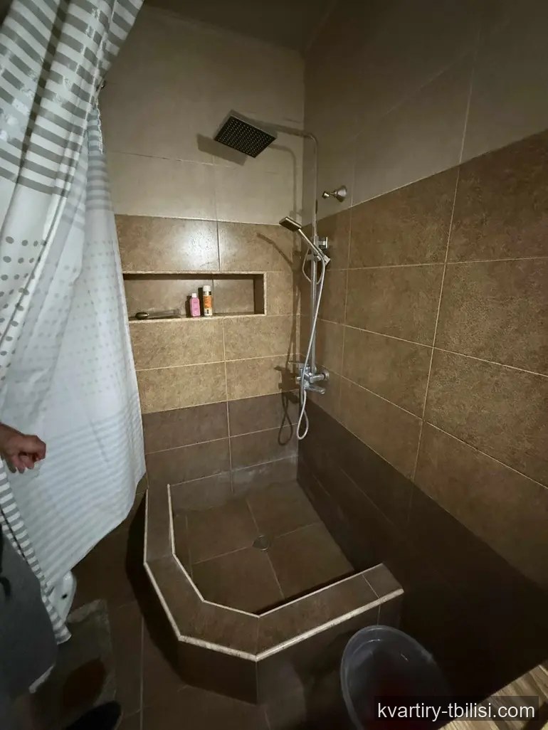 4-комнатный дом в Сванетском квартале — 494 USD/мес | Tbilisi Homes