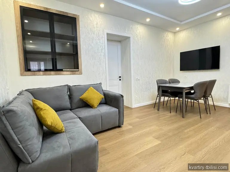 4-комнатный дом в Сванетском квартале — 700 USD/мес | Tbilisi Homes