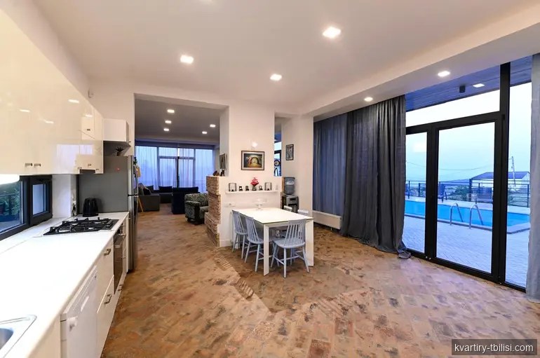 8-bedroom House for rent in Tsavkisi, Tbilisi, 225 sqm — 5 000 USD/month | Tbilisi Homes