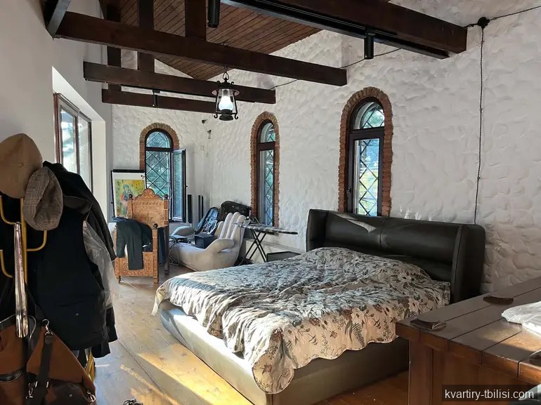 10-bedroom House for rent in Tskneti, Tbilisi, 500 sqm — 10 000 USD/month | Tbilisi Homes
