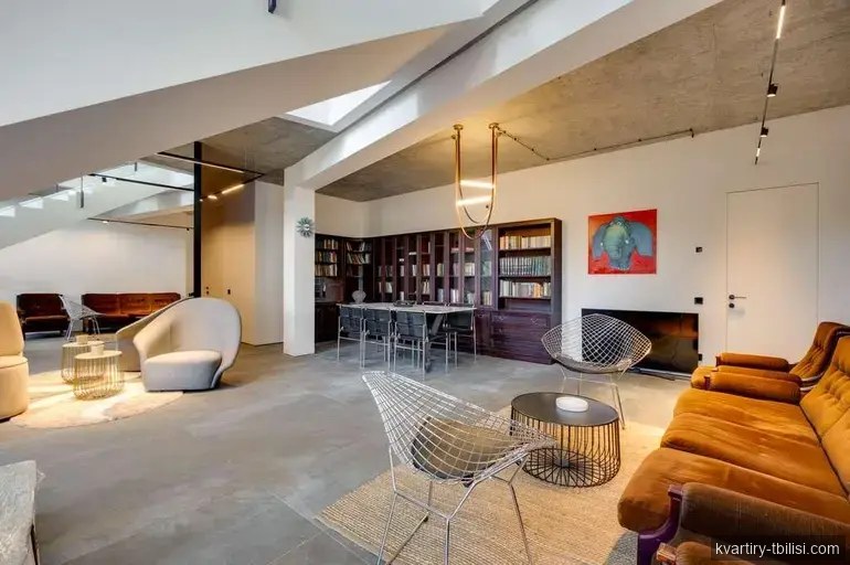 11-комнатный дом в Цкнети — 5 000 USD/мес | Tbilisi Homes