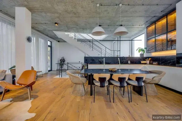 11-комнатный дом в Цкнети — 5 000 USD/мес | Tbilisi Homes