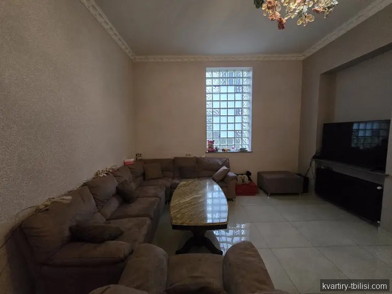 11-комнатный дом в Цкнети — 3 000 USD/мес | Tbilisi Homes