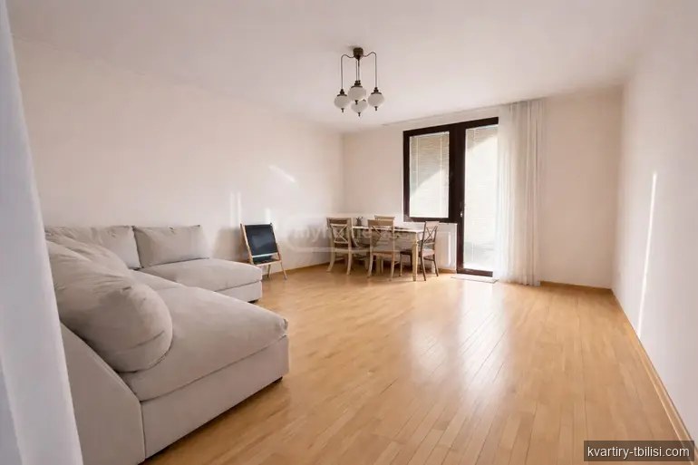 4-комнатный дом в Цкнети — 3 000 USD/мес | Tbilisi Homes