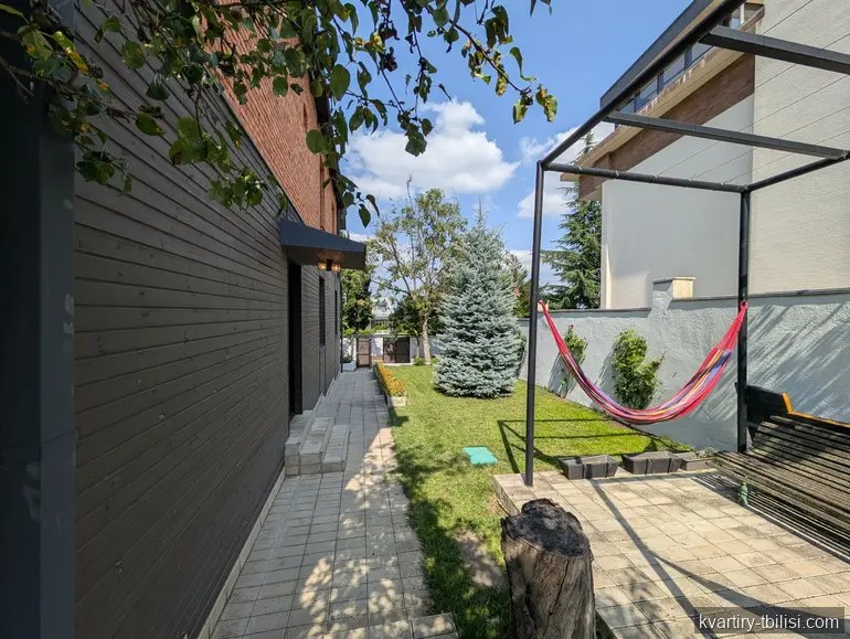 7-комнатный дом в Цкнети — 2 900 USD/мес | Tbilisi Homes