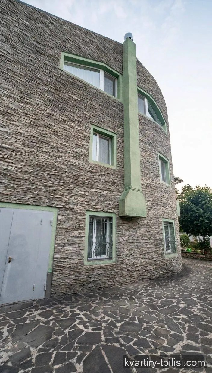 7-bedroom House for rent in Tskneti, Tbilisi, 360 sqm — 2 000 USD/month | Tbilisi Homes