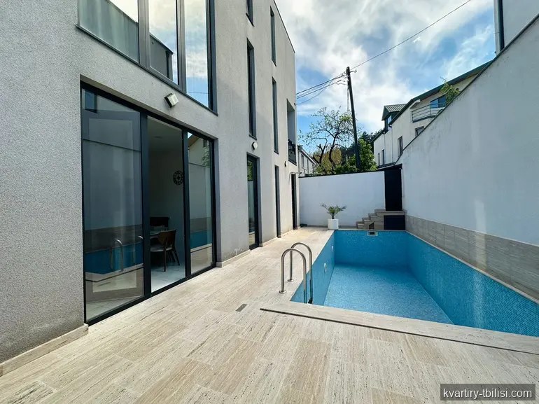 8-bedroom House for rent in Tskneti, Tbilisi, 363 sqm — 6 000 USD/month | Tbilisi Homes
