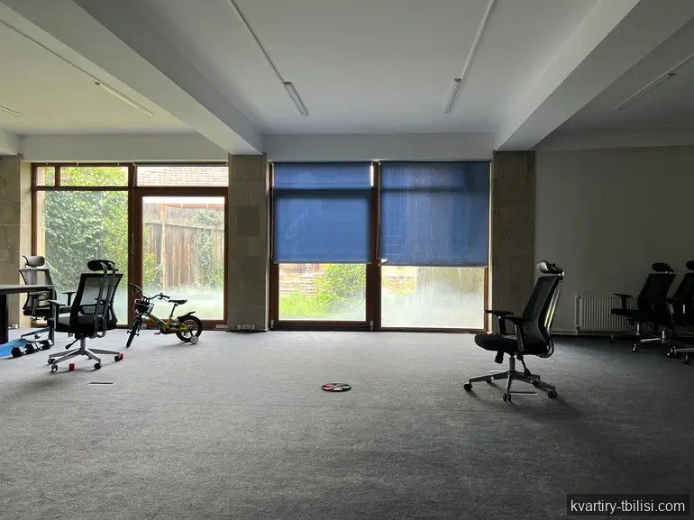 11-bedroom House for rent in Vake, Tbilisi, 900 sqm — 6 900 USD/month | Tbilisi Homes