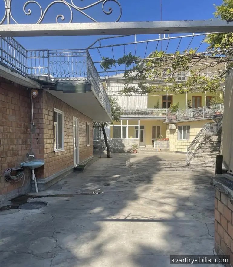 2-bedroom House for rent in Vake, Tbilisi, 50 sqm — 400 USD/month | Tbilisi Homes