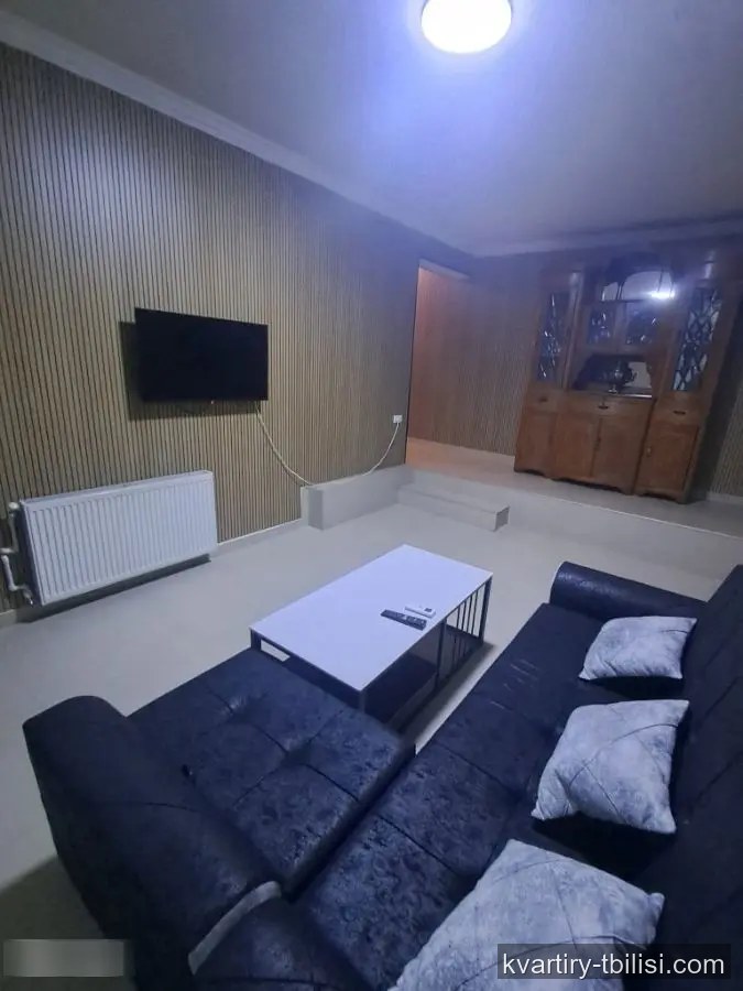 ქირავდება 3 ოთახიანი სახლი ვაკეში, 96 მ² — 800 USD/თვეში | Tbilisi Homes