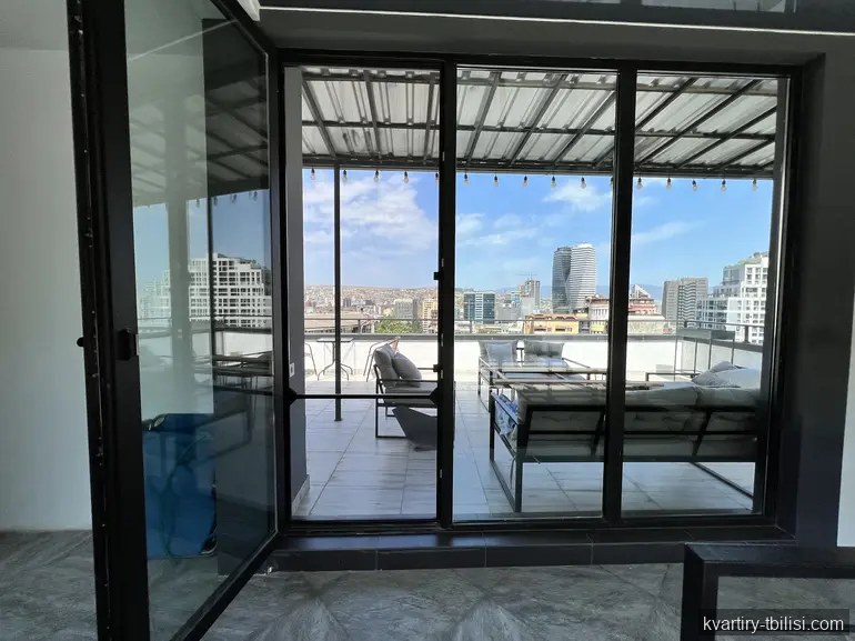 7-bedroom House for rent in Vake, Tbilisi, 240 sqm — 3 600 USD/month | Tbilisi Homes
