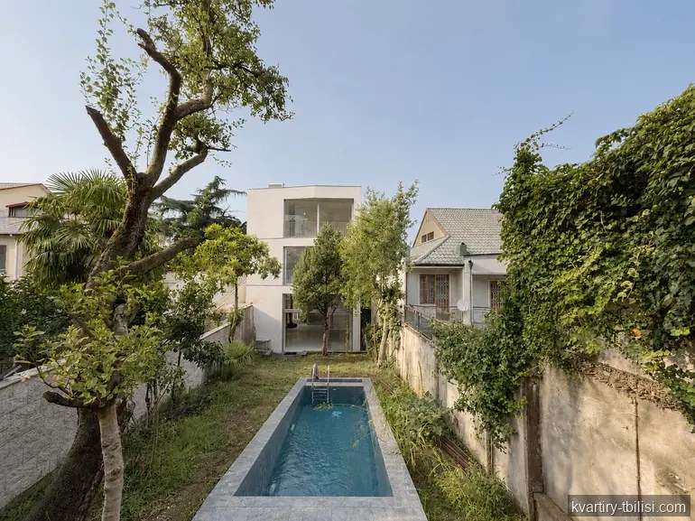 7-bedroom House for rent in Vake, Tbilisi, 310 sqm — 8 000 USD/month | Tbilisi Homes