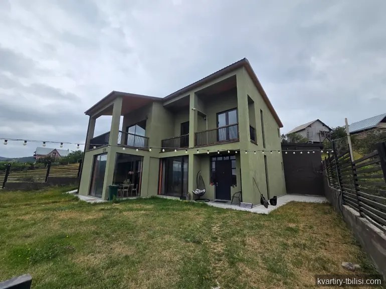 8-bedroom House for rent in Vake, Tbilisi, 261 sqm — 2 800 USD/month | Tbilisi Homes