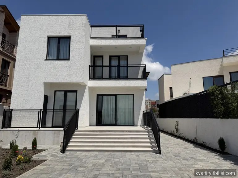 11-комнатный дом в Варкетили — 2 800 USD/мес | Tbilisi Homes