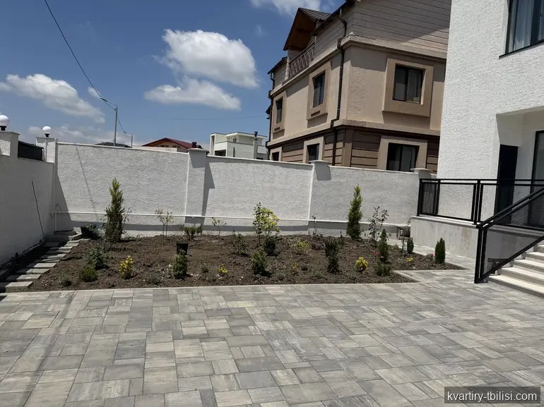 11-комнатный дом в Варкетили — 2 800 USD/мес | Tbilisi Homes