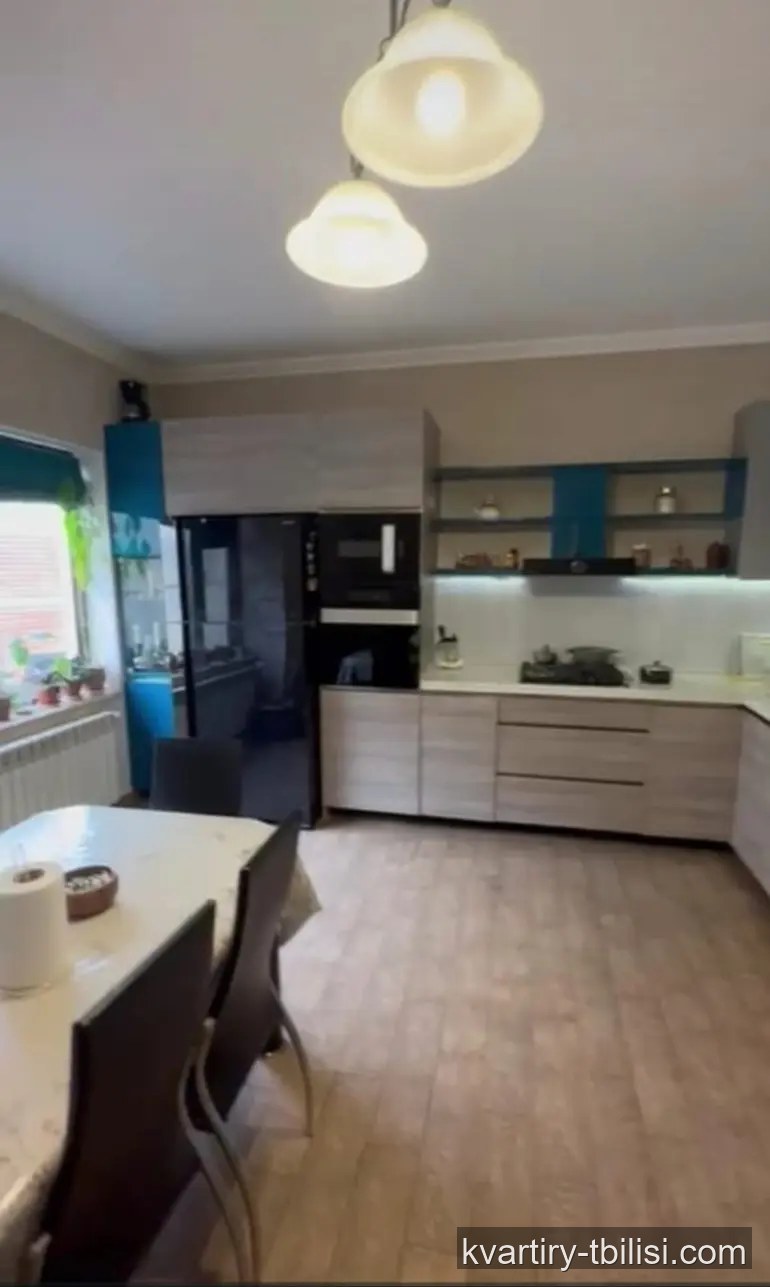 11-bedroom House for rent in Varketili, Tbilisi, 300 sqm — 2 200 USD/month | Tbilisi Homes