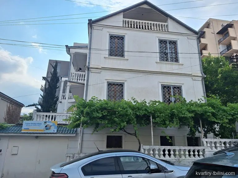 ქირავდება 10 ოთახიანი სახლი ვეძისში, 500 მ² — 3 000 USD/თვეში | Tbilisi Homes