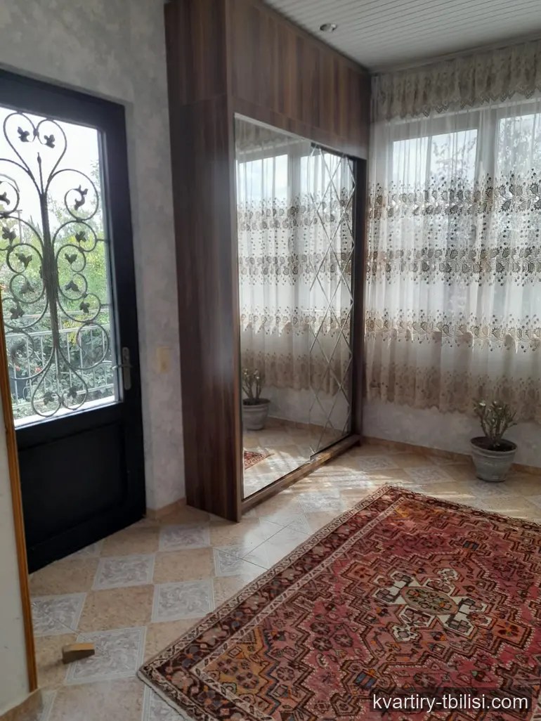 ქირავდება 5 ოთახიანი სახლი ვეძისში, 1 მ² — 1 000 USD/თვეში | Tbilisi Homes