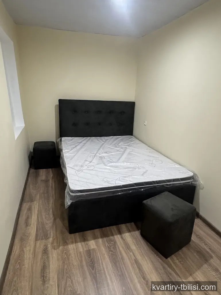 ქირავდება 2 ოთახიანი სახლი ვერაზე, 50 მ² — 400 USD/თვეში | Tbilisi Homes
