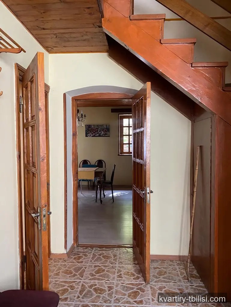 4-комнатный дом на Вере — 650 USD/мес | Tbilisi Homes