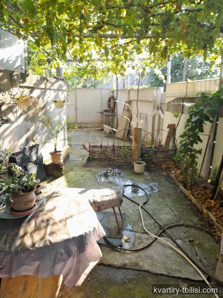 იყიდება 2 ოთახიანი სახლი თბილისში, 35 მ² — 50 000 USD | Tbilisi Homes