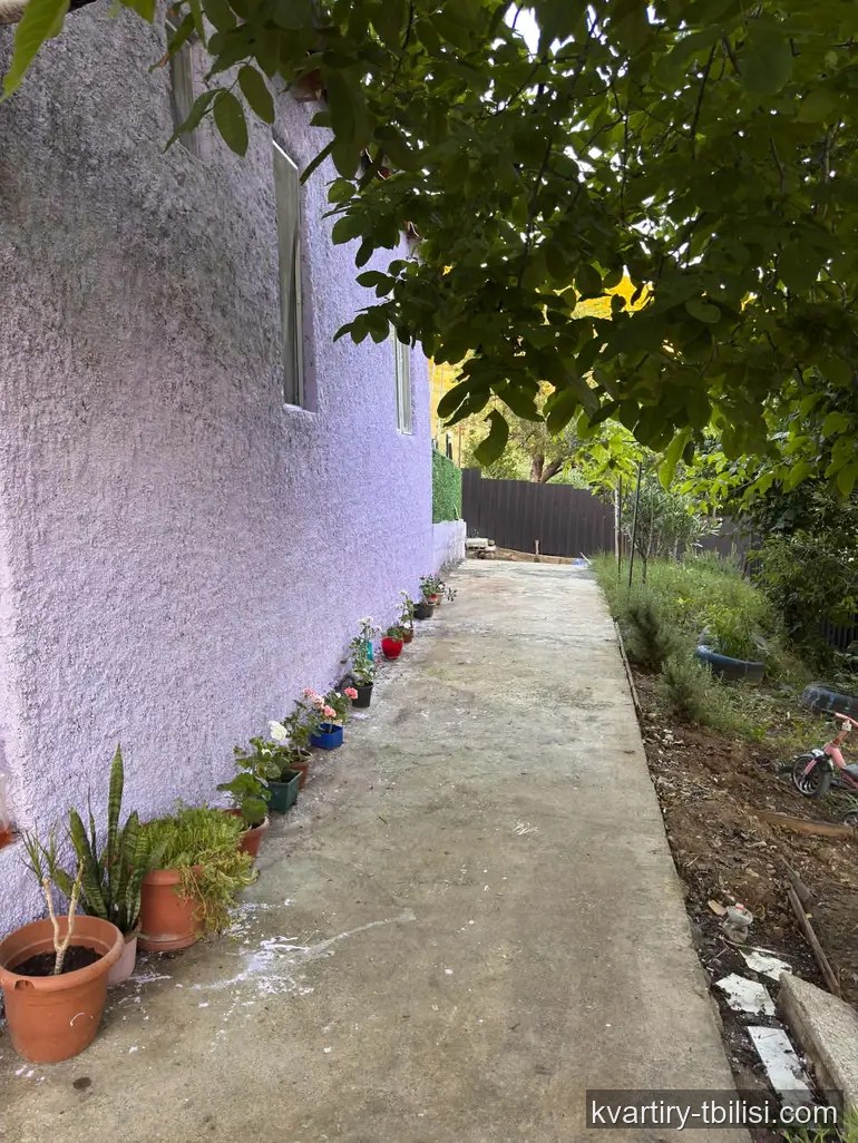 8-bedroom House for sale in Tbilisi, Tbilisi, 97 sqm — 125 000 USD | Tbilisi Homes