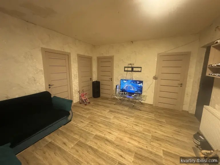8-bedroom House for sale in Tbilisi, Tbilisi, 97 sqm — 125 000 USD | Tbilisi Homes