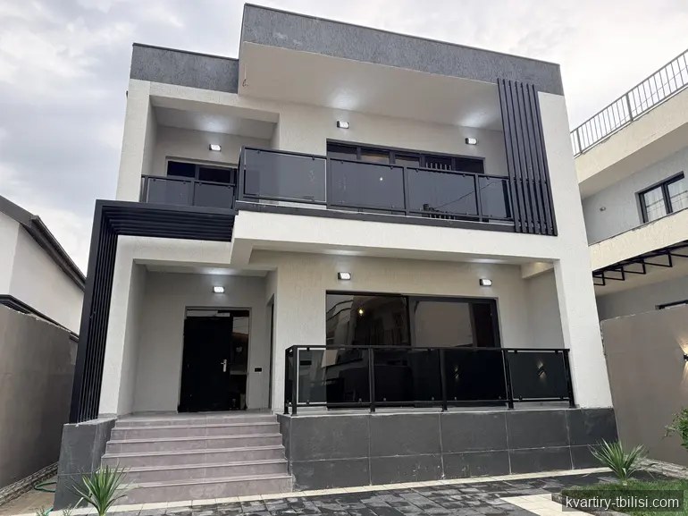 იყიდება 9 ოთახიანი სახლი თბილისში, 180 მ² — 260 000 USD | Tbilisi Homes