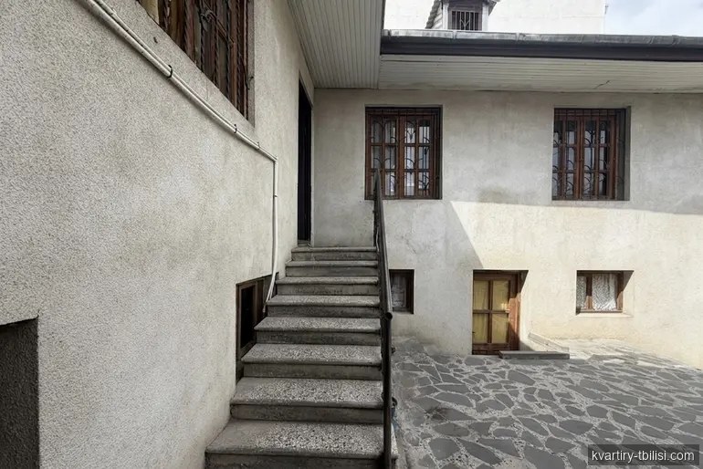 11-bedroom House for sale in Avlabari, Tbilisi, 233 sqm — 405 000 USD | Tbilisi Homes
