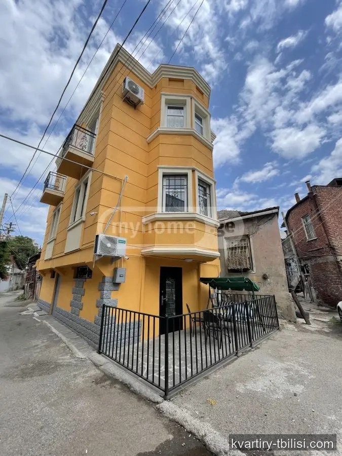 იყიდება 4 ოთახიანი სახლი ავლაბარში, 125 მ² — 300 000 USD | Tbilisi Homes