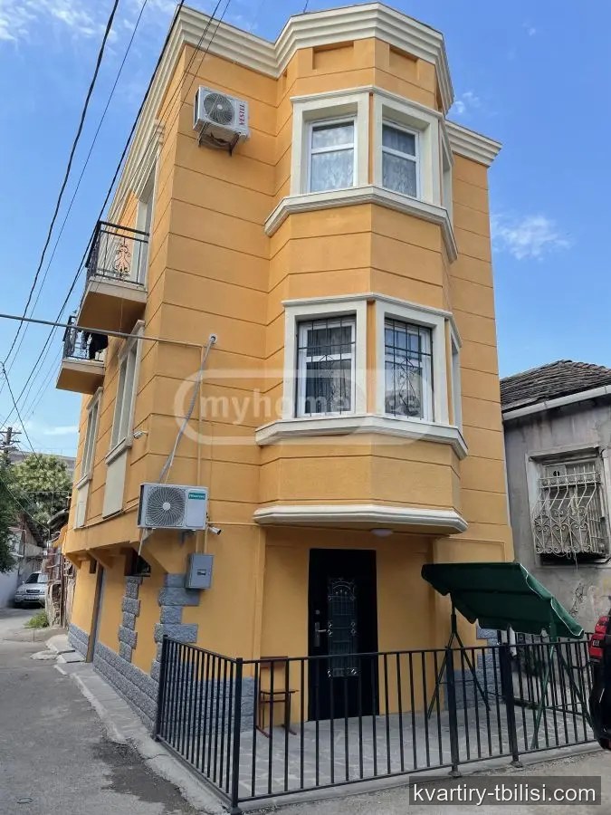 იყიდება 4 ოთახიანი სახლი ავლაბარში, 125 მ² — 300 000 USD | Tbilisi Homes