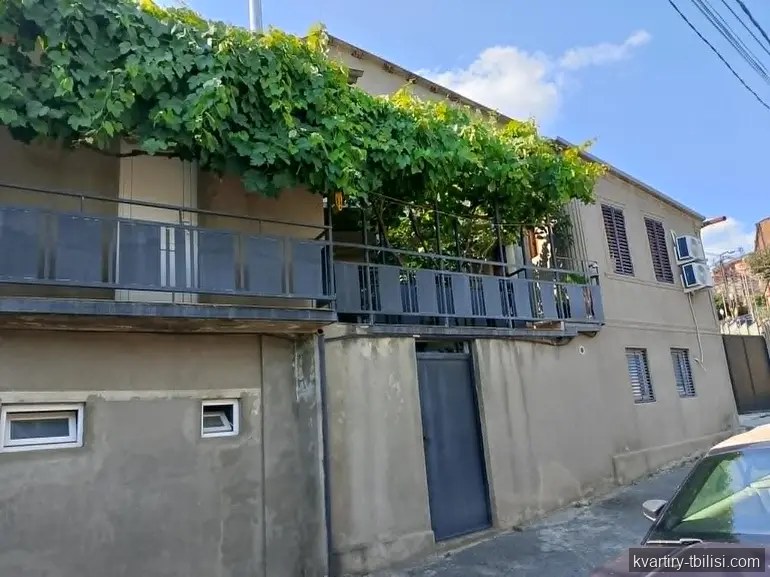 11-bedroom House for sale in Chugureti, Tbilisi, 380 sqm — 304 000 USD | Tbilisi Homes