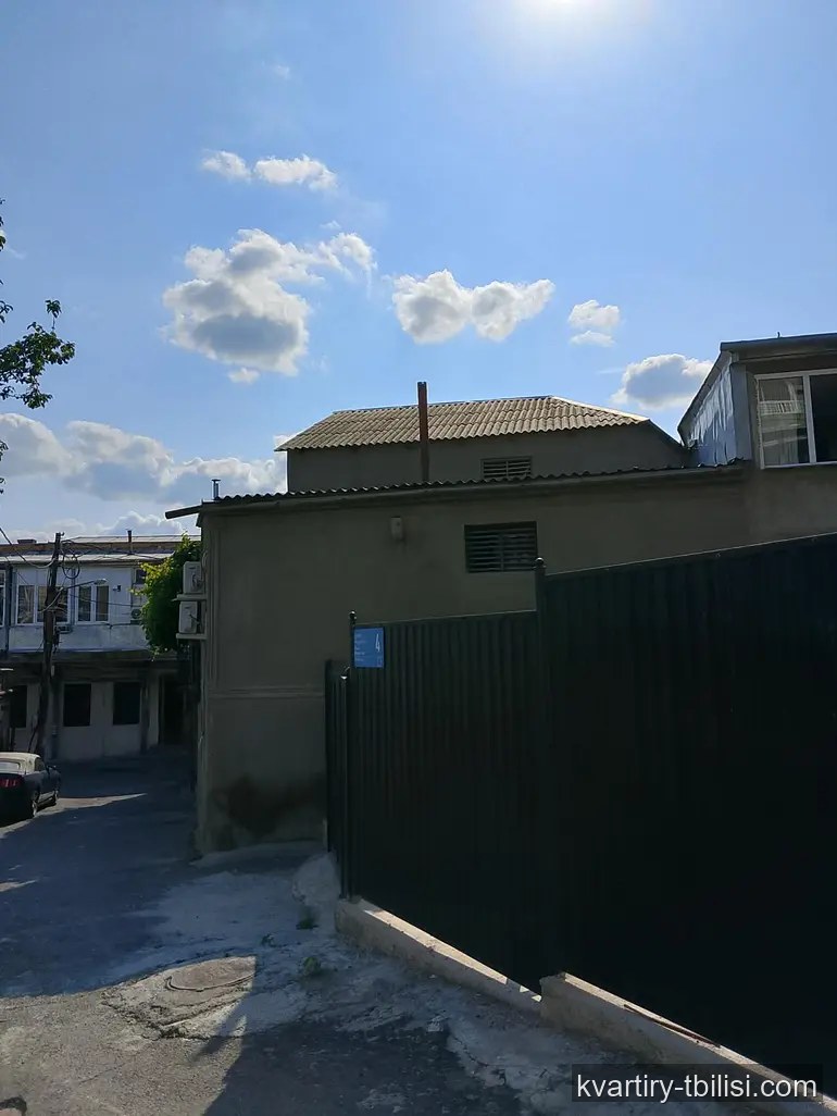 11-bedroom House for sale in Chugureti, Tbilisi, 380 sqm — 304 000 USD | Tbilisi Homes